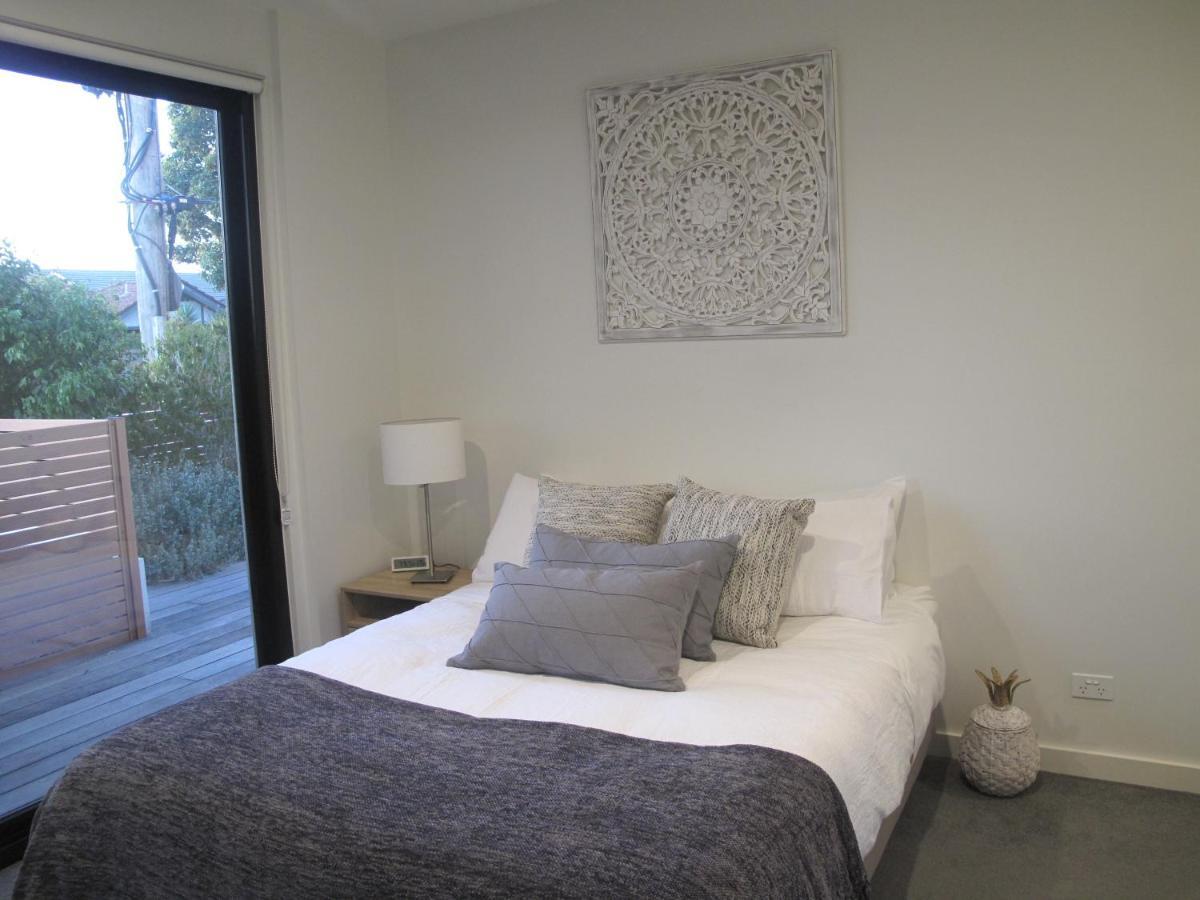 Modern 3 Bedroom Apt With Free Parking, Netflix, Wifi & Welcome Wine By Bnb Pro Melbourne Exterior foto